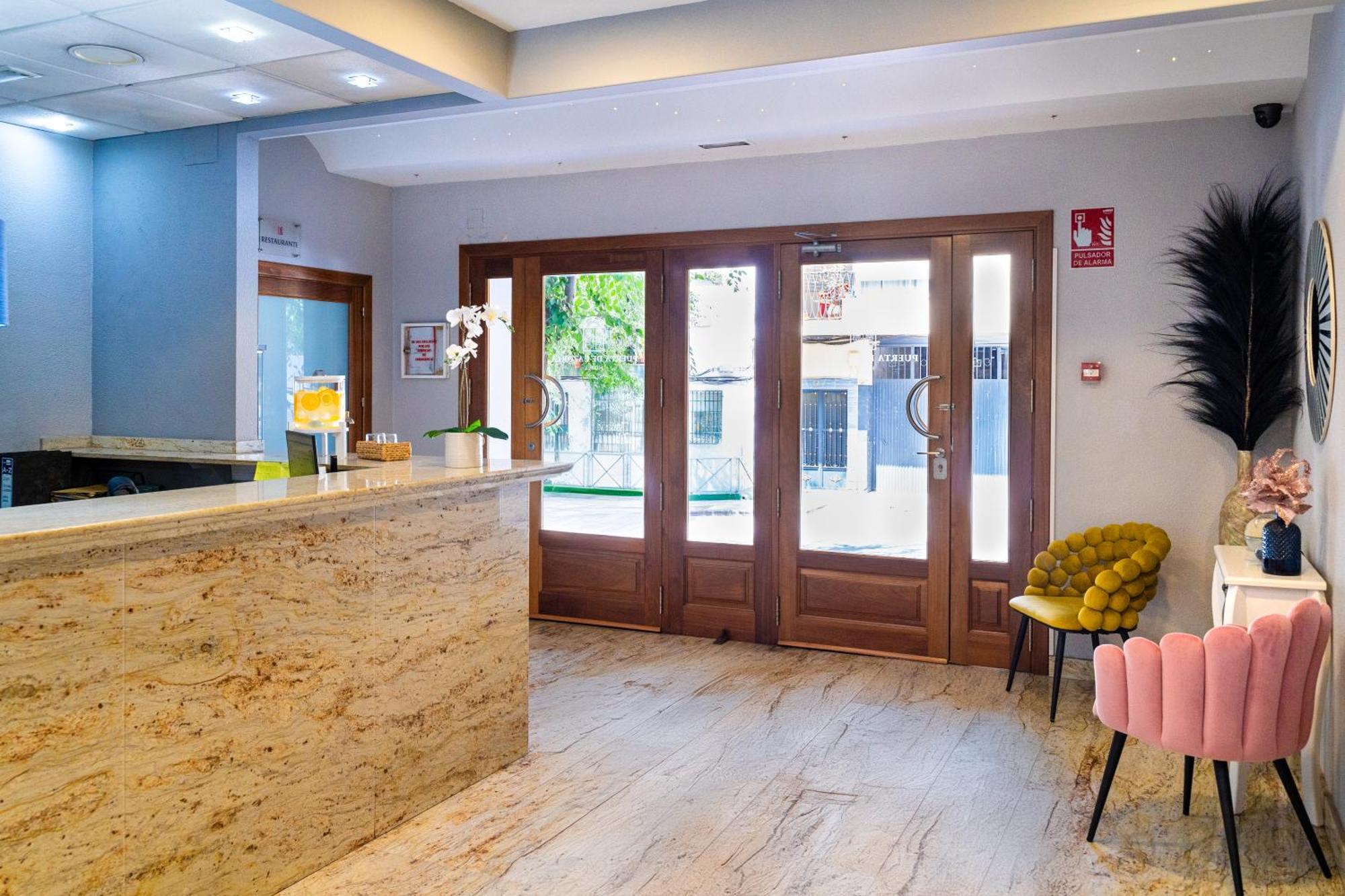 Hotel Puerta De Казорла Екстериор снимка