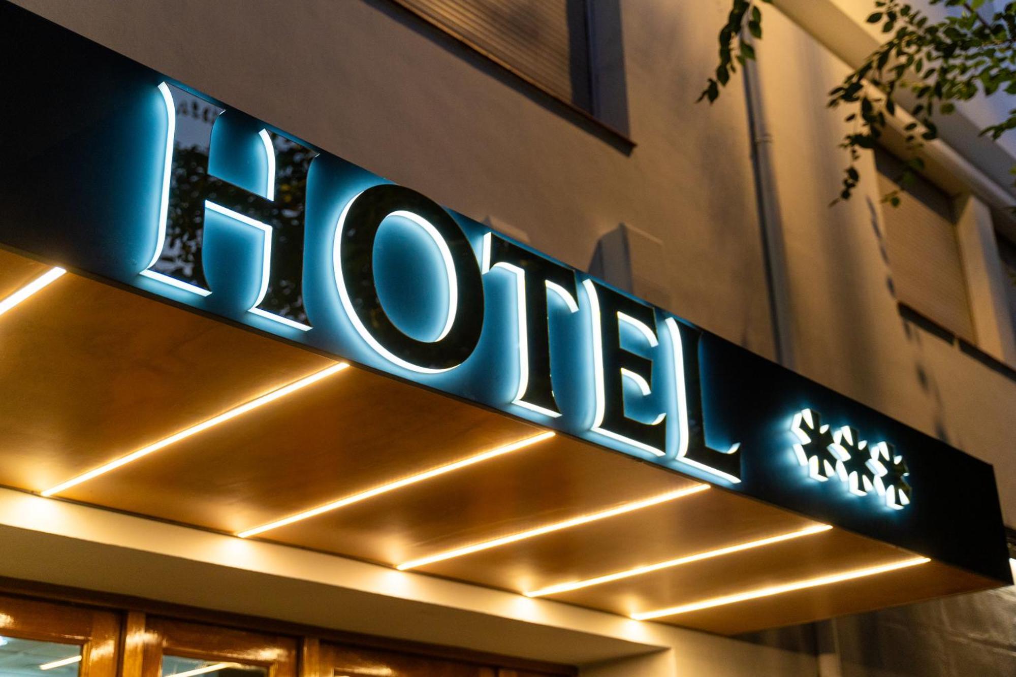 Hotel Puerta De Казорла Екстериор снимка