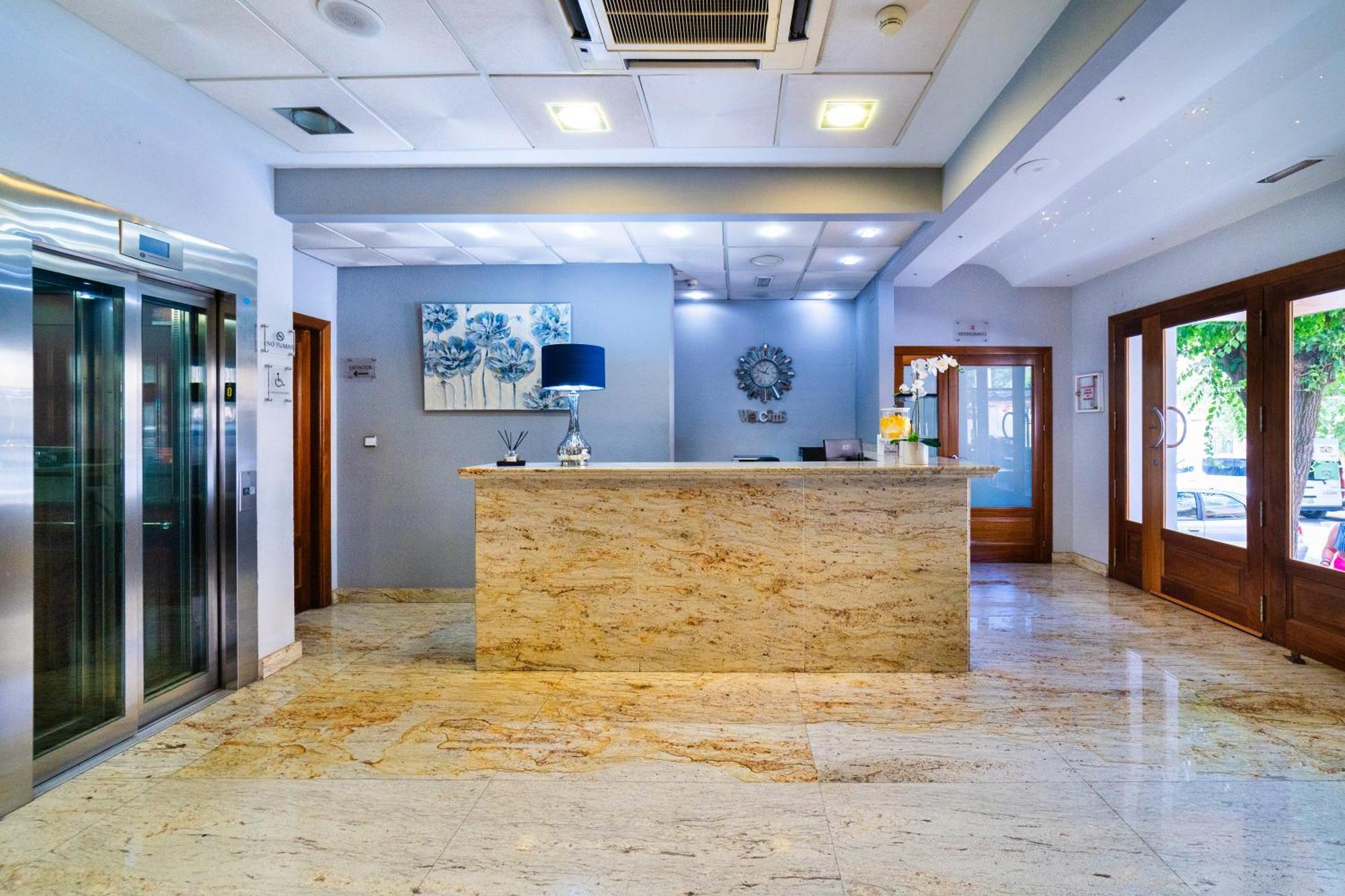 Hotel Puerta De Казорла Екстериор снимка