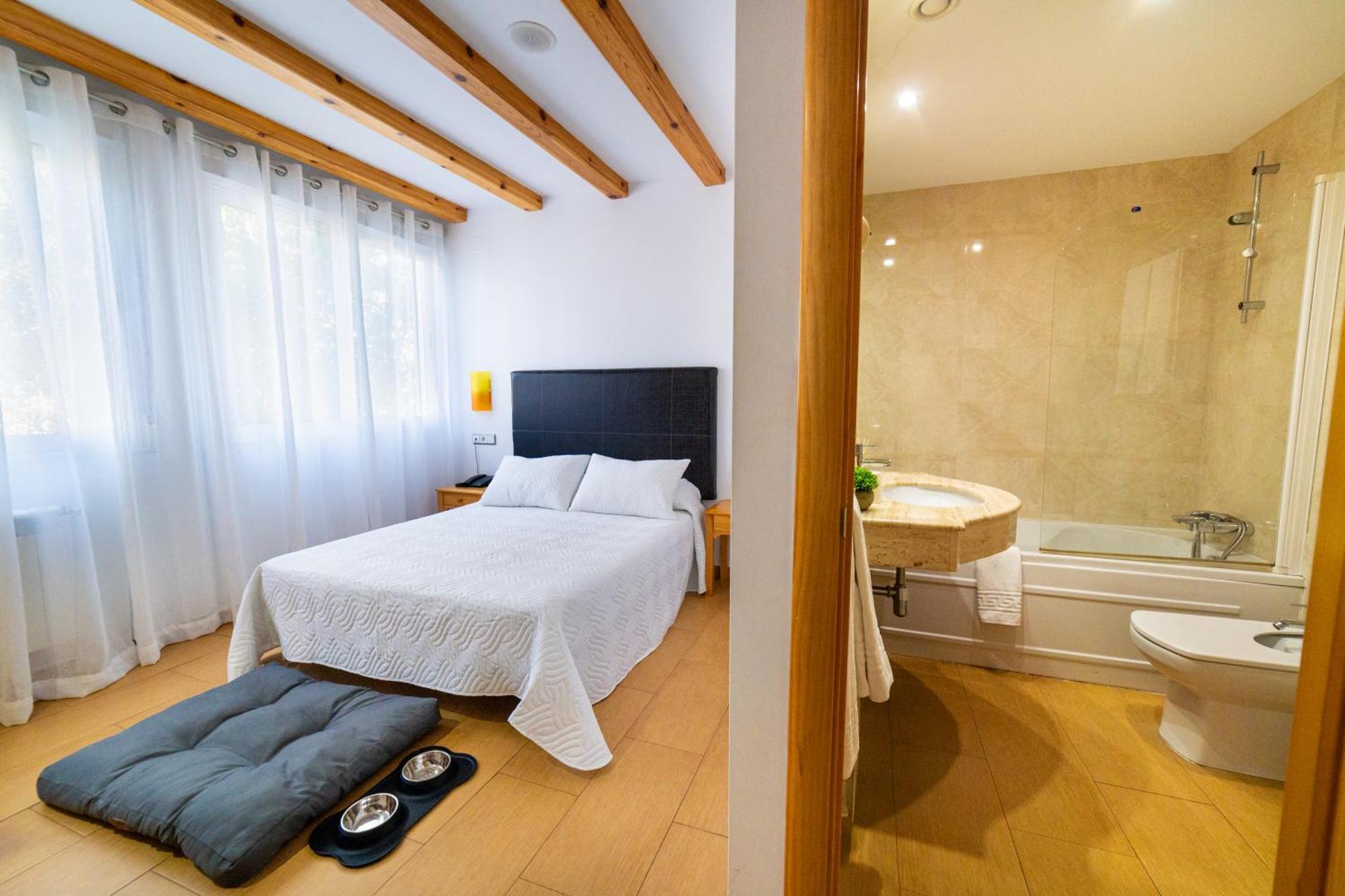 Hotel Puerta De Казорла Екстериор снимка